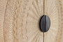 GINER Y COLOMER Armario de madera de mango con tallas circulares y base de metal